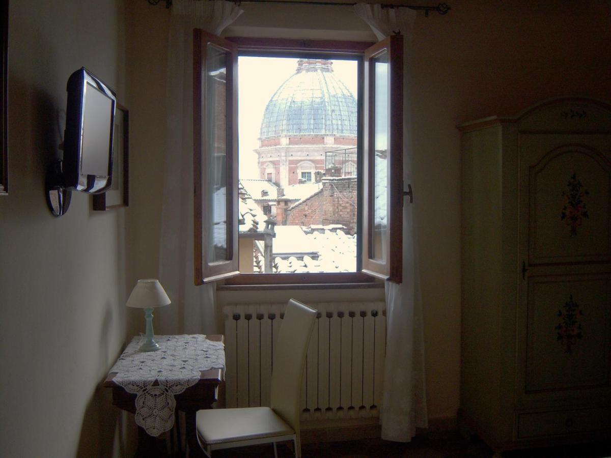 B&B Dei Rossi Siena Buitenkant foto